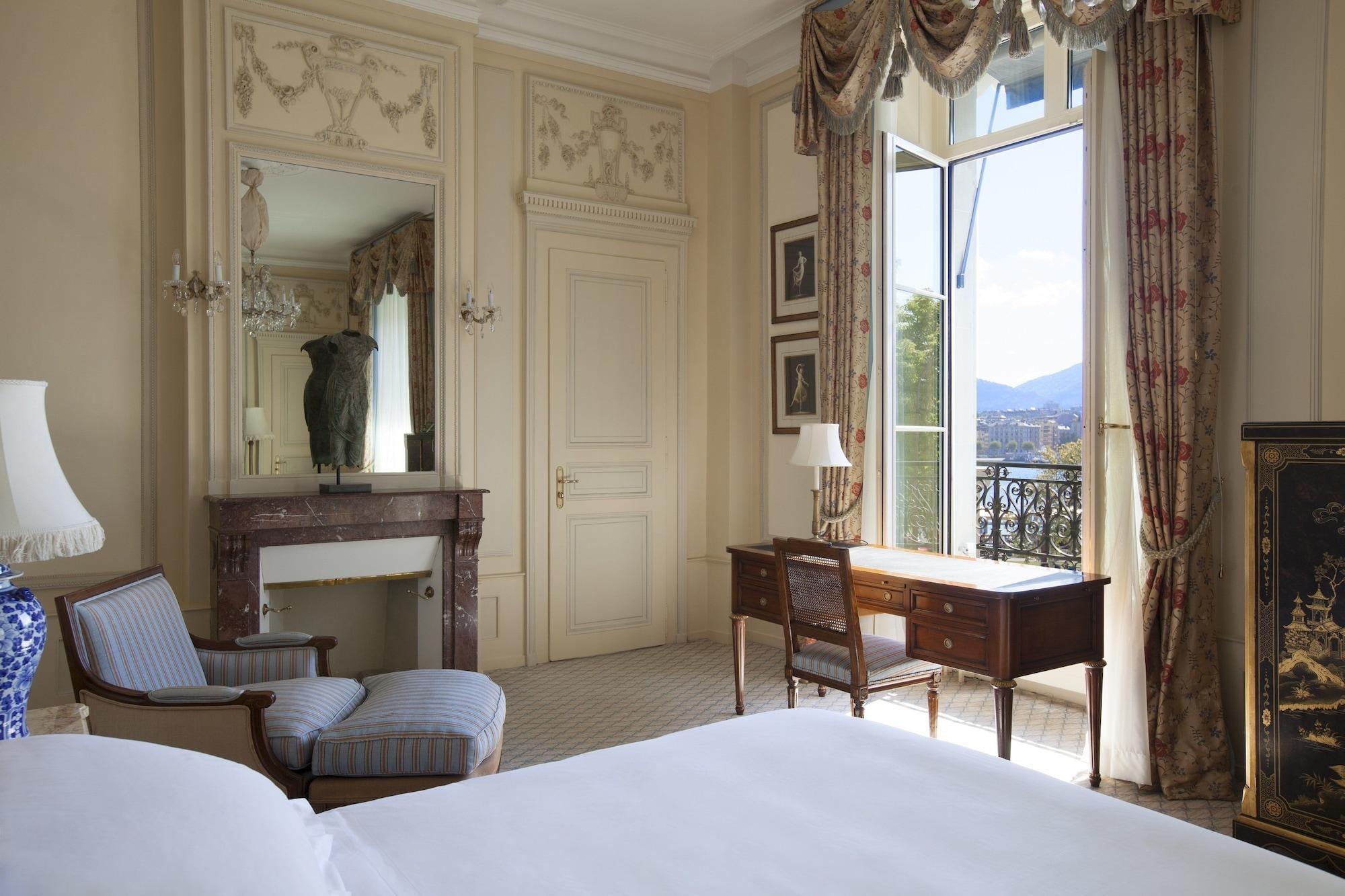 Beau-rivage Hotel